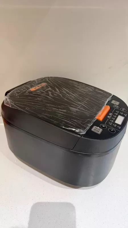 深灰色家用电饭煲 厨房小家电