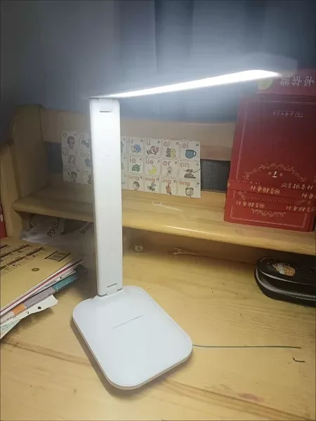 台灯 · 日常闲置好物 01
